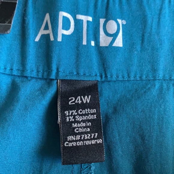 Apt 9 Woman’s Plus size 24w Teal color Shorts NWT - Picture 4 of 6